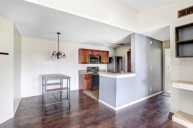 2030 CASCADES BOULEVARD 302, Kissimmee, FL 34741