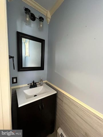 1213 DARBY RD, Havertown, PA 19083