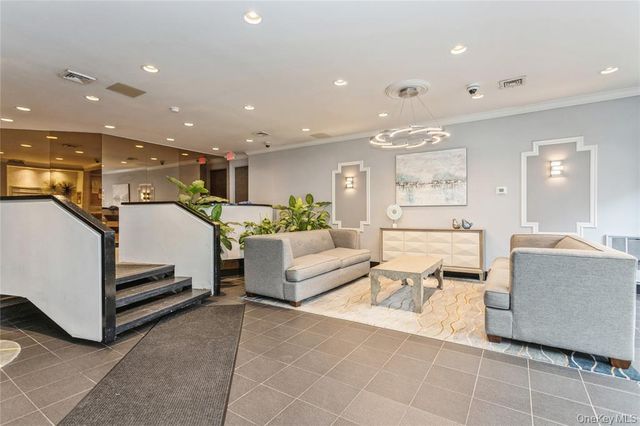 500 High Point Drive 412, Hartsdale, NY 10530