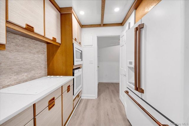 500 High Point Drive 412, Hartsdale, NY 10530