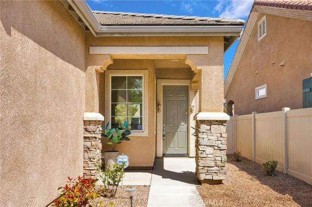 10669 Lanigan Road, Apple Valley, CA 92308