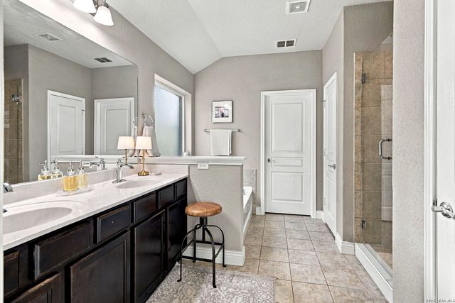 27506 Valle Verde, Boerne, TX 78015