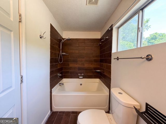 3753 Soapstone Road, Decatur, GA 30034