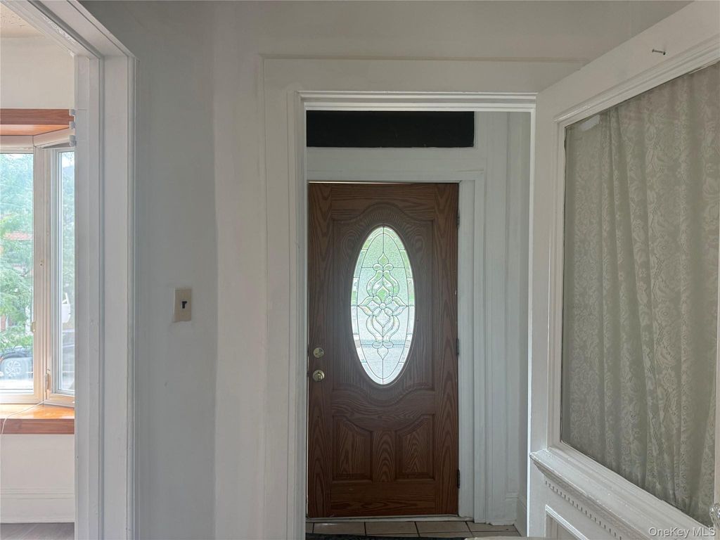 8481 127th Street, Richmond Hill, NY 11415 — photo 2