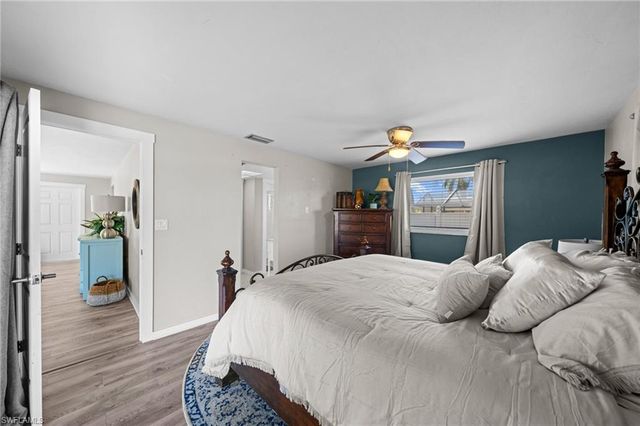 405 Bayshore DR, Cape Coral, FL 33904