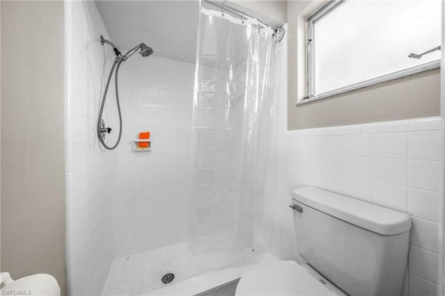 405 Bayshore DR, Cape Coral, FL 33904