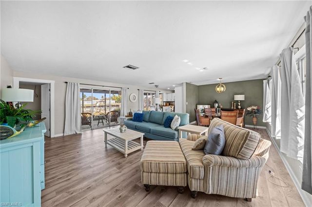 405 Bayshore DR, Cape Coral, FL 33904