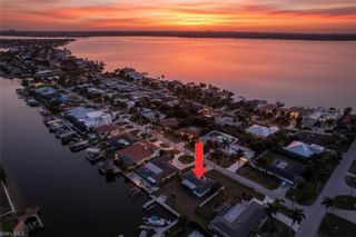405 Bayshore DR, Cape Coral, FL 33904