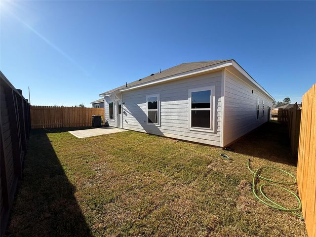 15806 Berry Hill Drive, Conroe, TX 77303