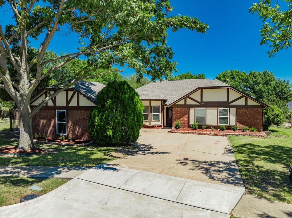 1717 Buena Vista Avenue, Garland, TX 75043