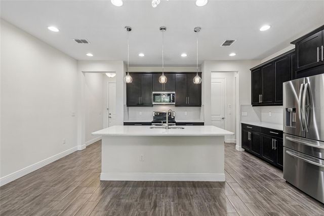 2410 ARCH AVENUE, Oldsmar, FL 34677