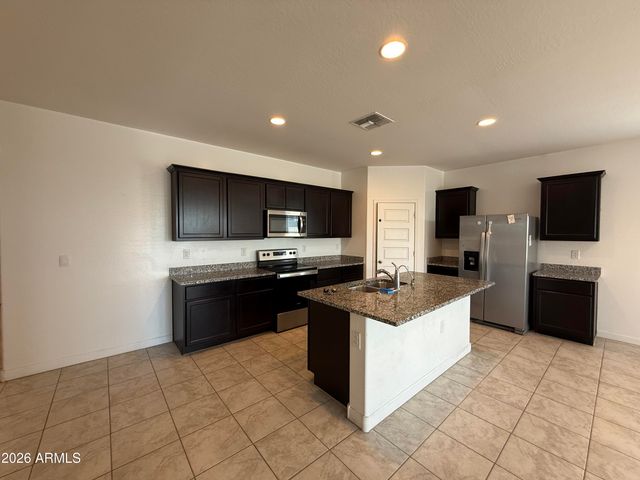 2425 W Seaver Avenue, Apache Junction, AZ 85120