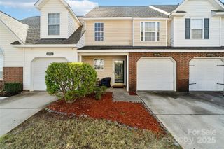 10920 Walking Path Lane, Charlotte, NC 28213
