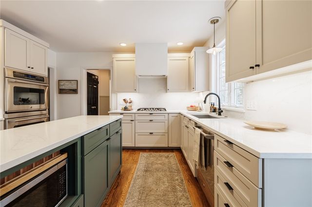 34 Coddington Grove, Pittsford, NY 14534