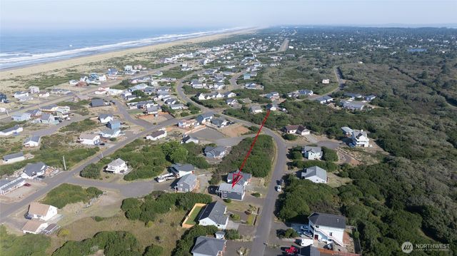 1143 Greenview Avenue SW, Ocean Shores, WA 98569