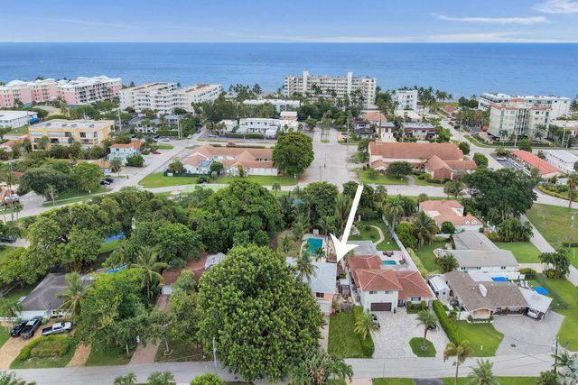 460 SE 18TH Avenue, Deerfield Beach, FL 33441