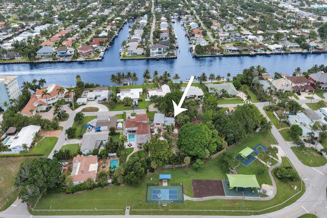 460 SE 18TH Avenue, Deerfield Beach, FL 33441