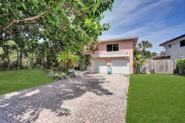 460 SE 18TH Avenue, Deerfield Beach, FL 33441