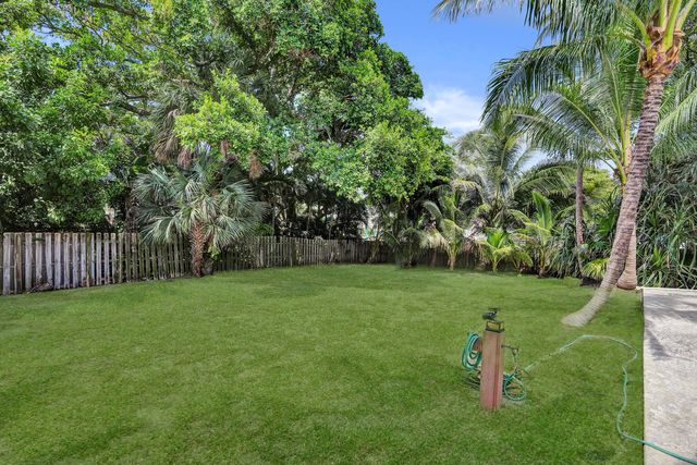 460 SE 18TH Avenue, Deerfield Beach, FL 33441