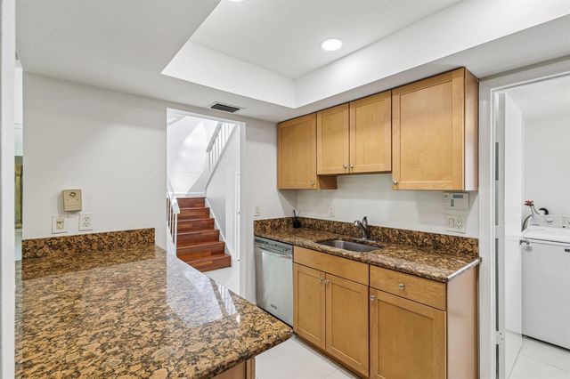 7200 NW 2nd Avenue 126, Boca Raton, FL 33487