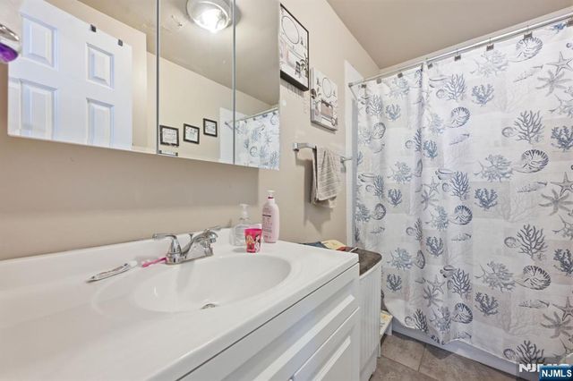 401 19th Street, Paterson, NJ 07524