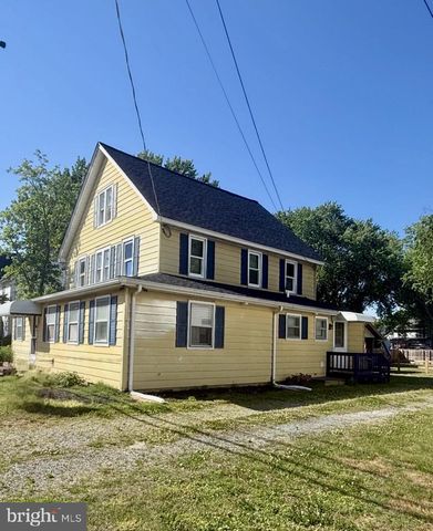 111 E LILLIAN ST, Hebron, MD 21830