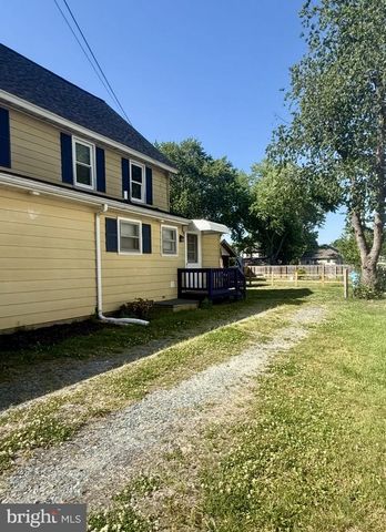 111 E LILLIAN ST, Hebron, MD 21830
