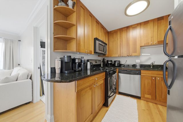 4144 N Sheridan Road 604, Chicago, IL 60613