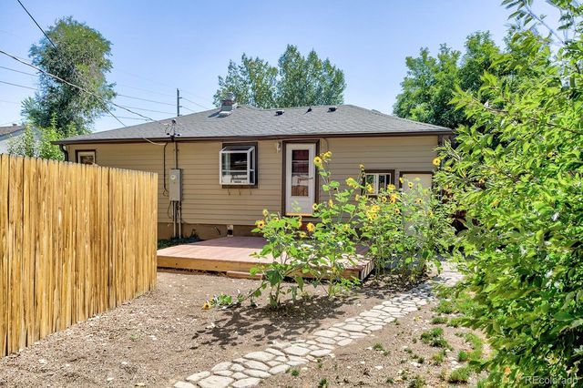 4809 S Logan Street, Englewood, CO 80113