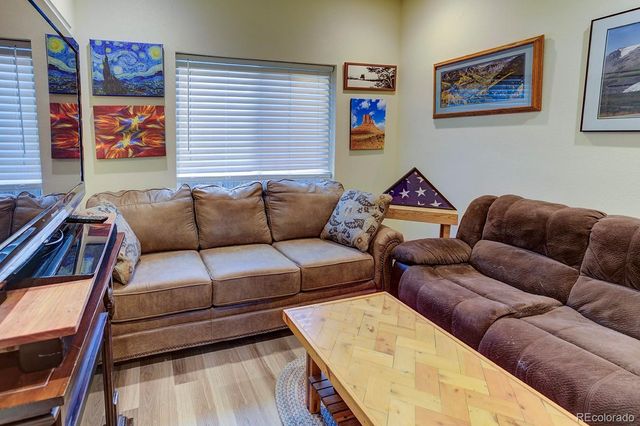 4809 S Logan Street, Englewood, CO 80113