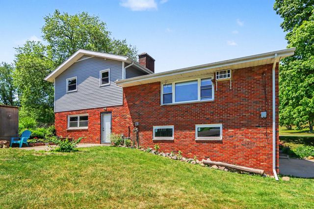 7 Garden Avenue S, Pennfield Twp, MI 49017