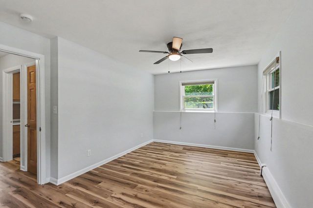 7 Garden Avenue S, Pennfield Twp, MI 49017