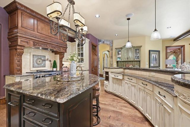 5900 Waterscape Bay, Edmond, OK 73013