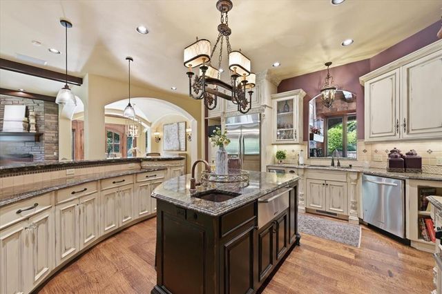 5900 Waterscape Bay, Edmond, OK 73013