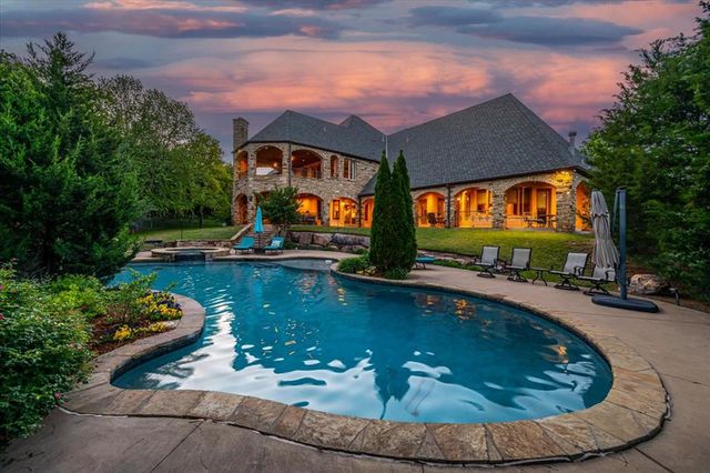 5900 Waterscape Bay, Edmond, OK 73013