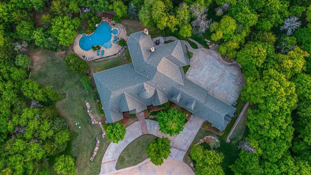 5900 Waterscape Bay, Edmond, OK 73013