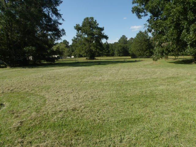 6835 Fish Road, Dalzell, SC 29040