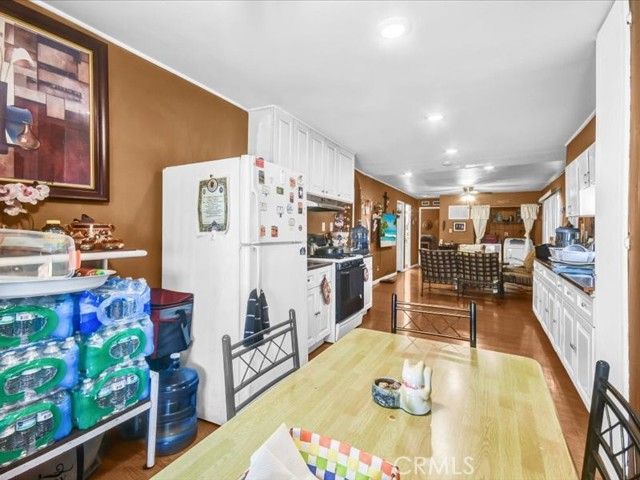 1045 N Azusa 229, Covina, CA 91722