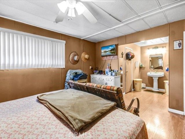 1045 N Azusa 229, Covina, CA 91722