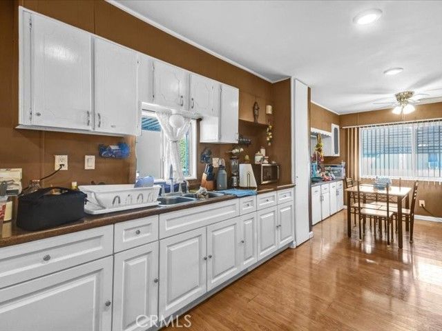 1045 N Azusa 229, Covina, CA 91722