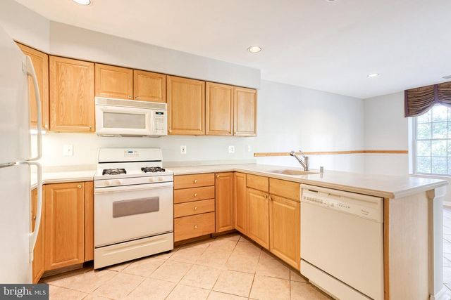 600 STRAFFAN DR #304, Lutherville Timonium, MD 21093