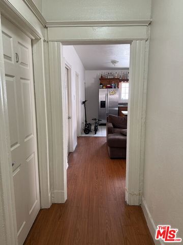 1293 W 36th Street, Los Angeles, CA 90007