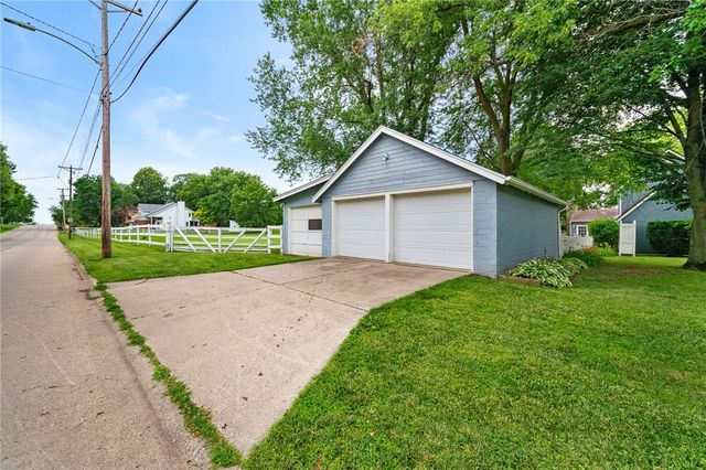 3110 Stanton Avenue, Des Moines, IA 50321