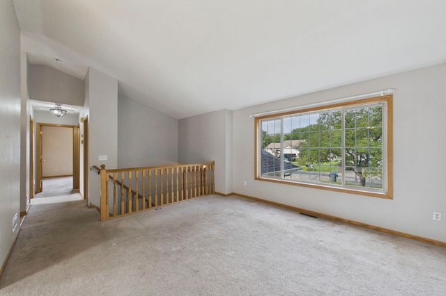 26245 Golden Avenue, Wyoming, MN 55092