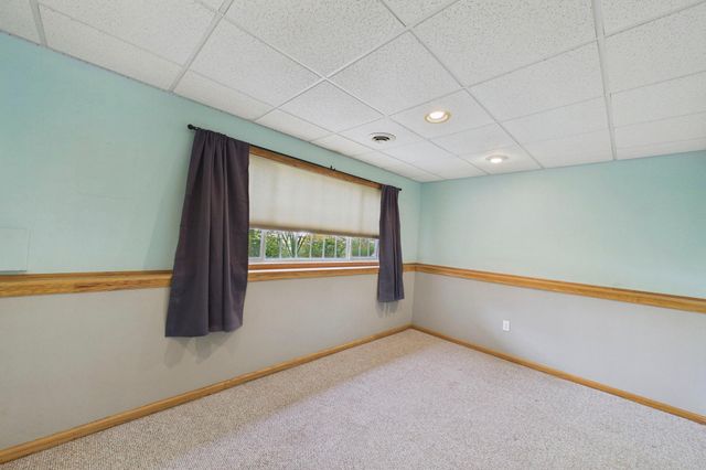 26245 Golden Avenue, Wyoming, MN 55092