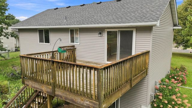 26245 Golden Avenue, Wyoming, MN 55092