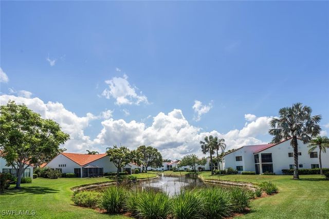 559 Beachwalk CIR U202, Naples, FL 34108