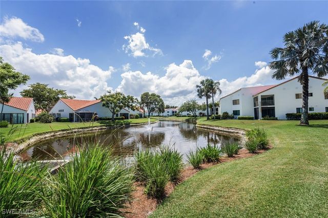 559 Beachwalk CIR U202, Naples, FL 34108