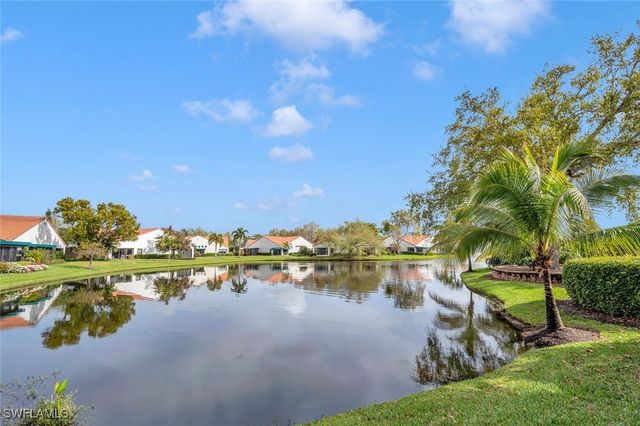 559 Beachwalk CIR U202, Naples, FL 34108
