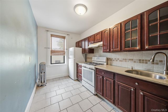 7935 Myrtle Avenue, Ridgewood, NY 11385